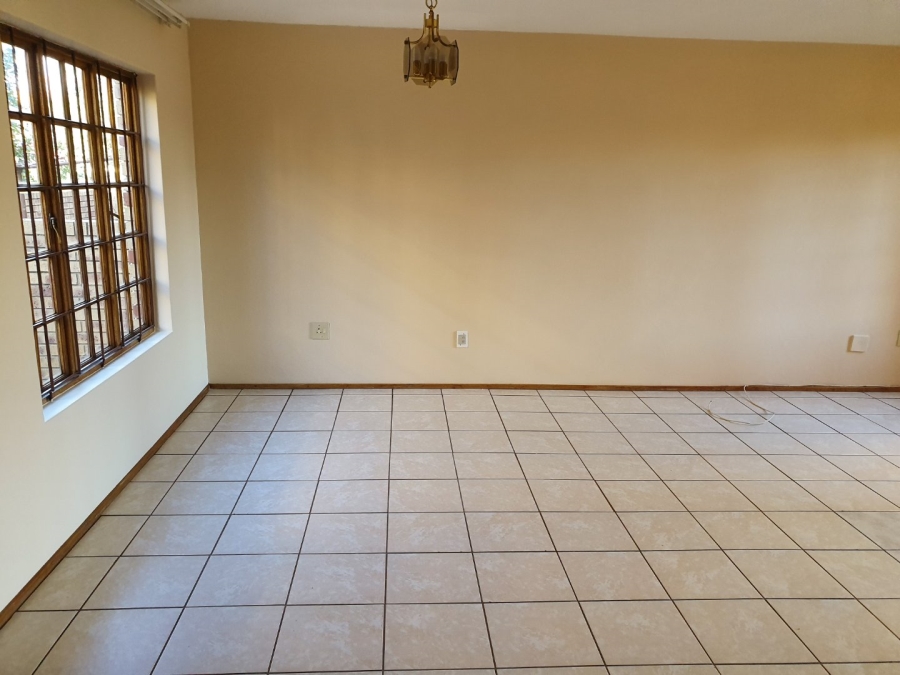 To Let 3 Bedroom Property for Rent in Eureka Free State